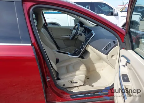 2015 Volvo Xc60 T5 Premier from USA, damaged, VIN YV440MDK1F2678674